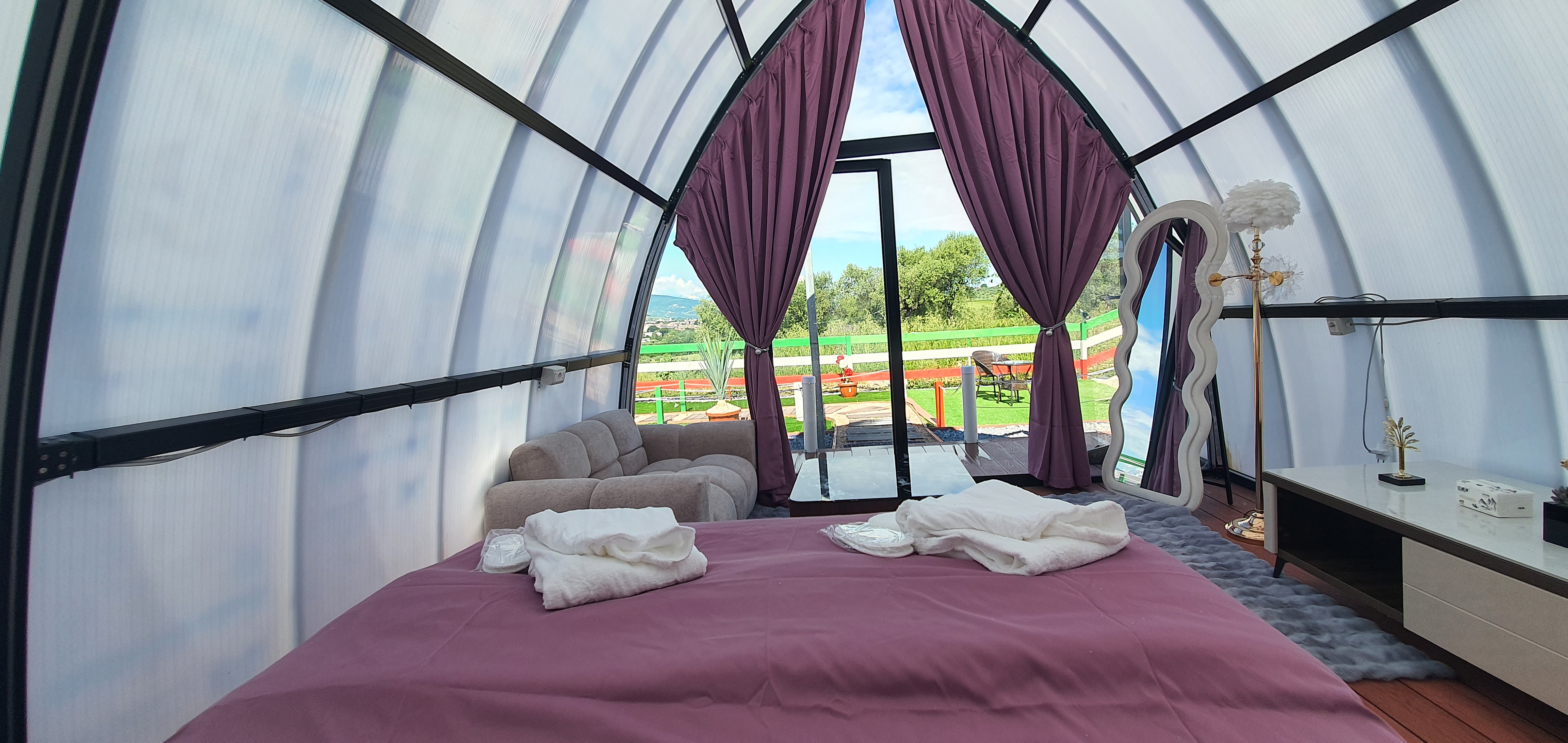 Suite Boat House